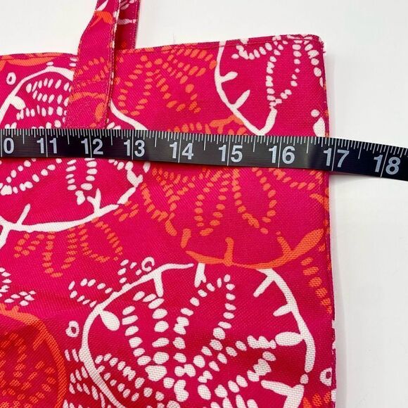 Lilly Pulitzer Sea Shell canvas tote for Estée Lauder - Picture 4 of 5